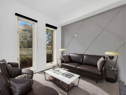 7 Flowerdale Crescent, Roxburgh Park - Thumbnail 6