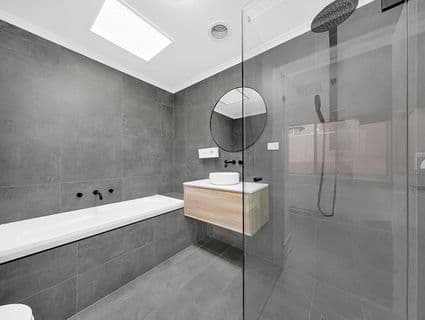 7 Flowerdale Crescent, Roxburgh Park - Thumbnail 8