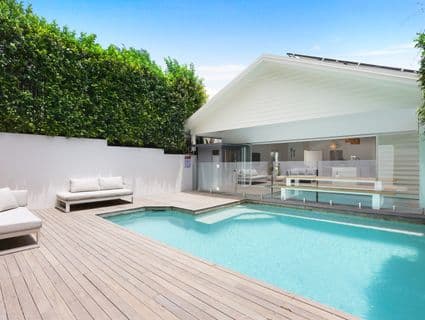 92 Dutton Street, Coolangatta - Image 1