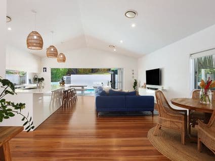 92 Dutton Street, Coolangatta - Thumbnail 8
