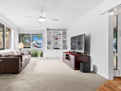 21 Isabella Crescent, Frankston - Thumbnail 3