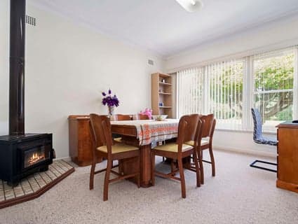 114 Lakeview Parade, Blacksmiths - Thumbnail 5