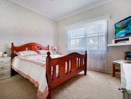 114 Lakeview Parade, Blacksmiths - Thumbnail 8