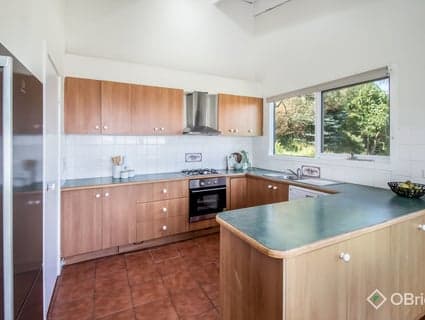 18 Jones Avenue, Upper Ferntree Gully - Thumbnail 8
