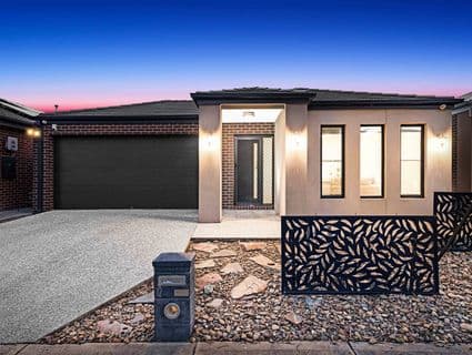12 Hazelnut Road, Manor Lakes - Image 1