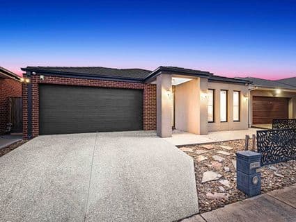 12 Hazelnut Road, Manor Lakes - Thumbnail 2