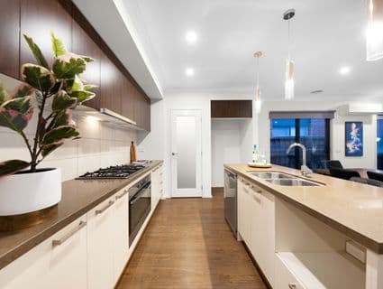 12 Hazelnut Road, Manor Lakes - Thumbnail 7