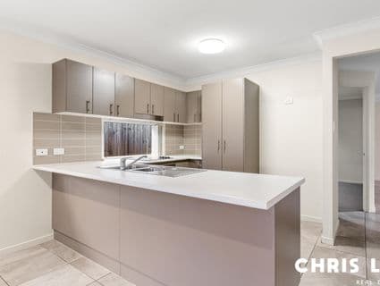 12 Conimbla Crescent, Waterford - Thumbnail 4