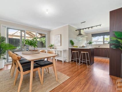 8 Station Street, Somerville - Thumbnail 2
