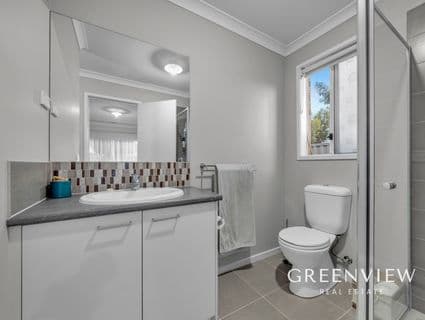 27 McEwan Drive, Cranbourne East - Thumbnail 8