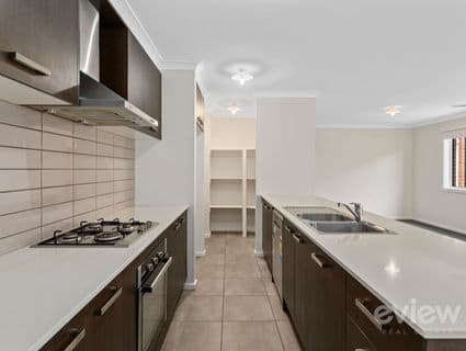 37 Indura Drive, Werribee - Thumbnail 6