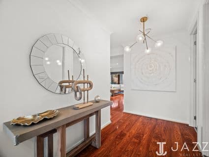 31 Solitude Crescent, Point Cook - Thumbnail 2