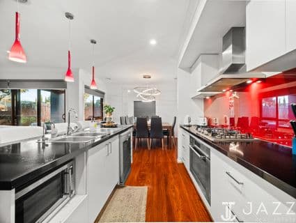 31 Solitude Crescent, Point Cook - Thumbnail 7