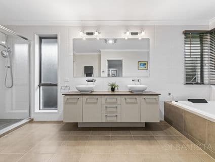 23 Belleview Crescent, Beveridge - Thumbnail 5
