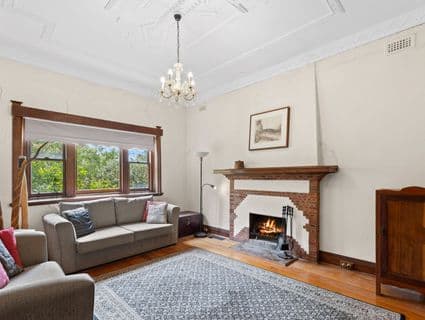 404, Kew East - Thumbnail 2