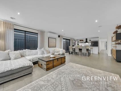 16 Firebird Street, Cranbourne East - Thumbnail 4
