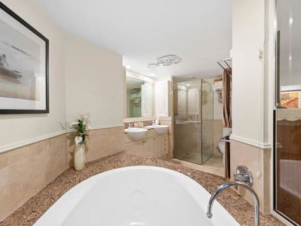 103/2-4 Herries Street, East Toowoomba - Thumbnail 3