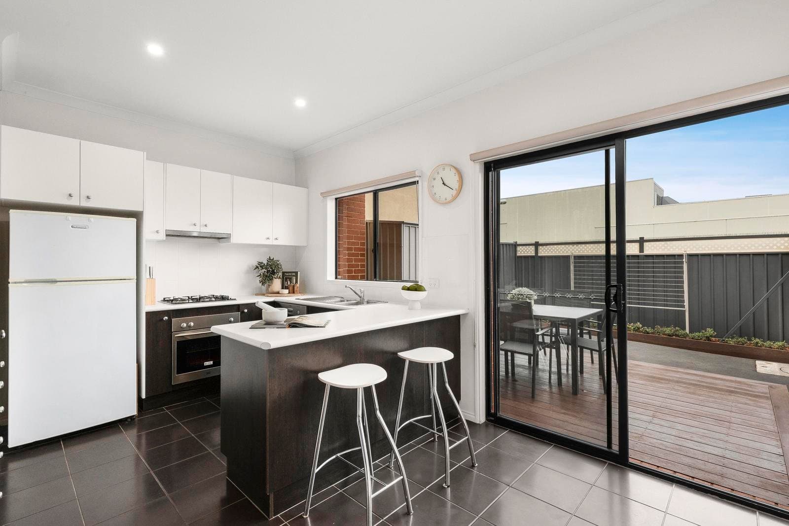 1 Arena Close, Flemington VIC 3031, Flemington - Thumbnail 3