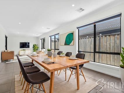 13 Alexandro Grove, Hastings - Thumbnail 2