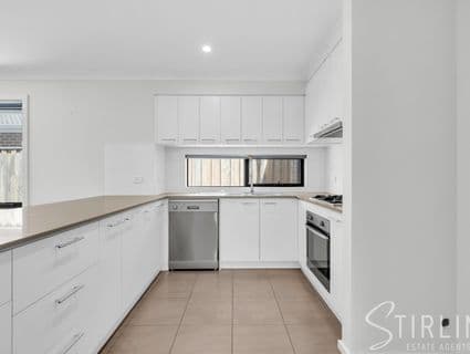 13 Alexandro Grove, Hastings - Thumbnail 3