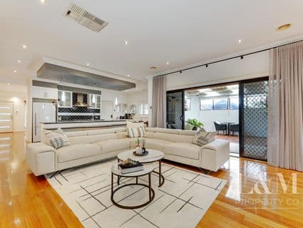 16 Wattlebird Street, Roxburgh Park - Thumbnail 3