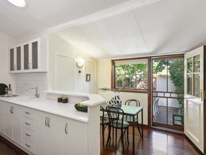 24 Harwood Place, West Perth - Thumbnail 6