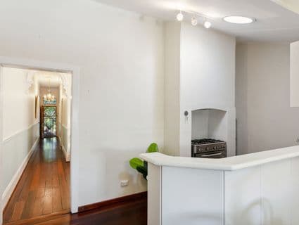 24 Harwood Place, West Perth - Thumbnail 8