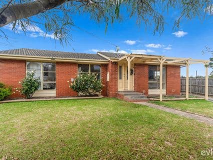 21 Bundy Court, Frankston North - Image 1