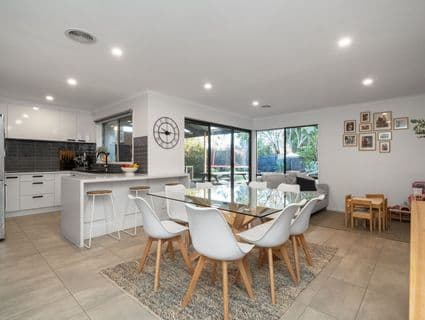 4 Robert Street, Somerville - Thumbnail 2