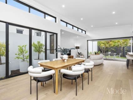 17B Parkside Avenue, Mount Pleasant - Image 1
