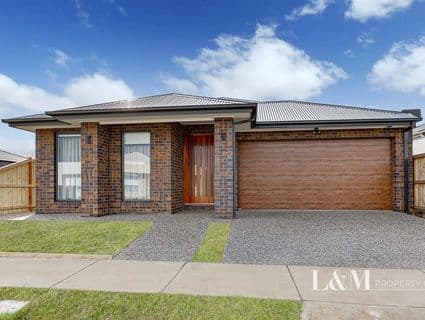 27 Lollipop Crescent, Sunbury - Image 1
