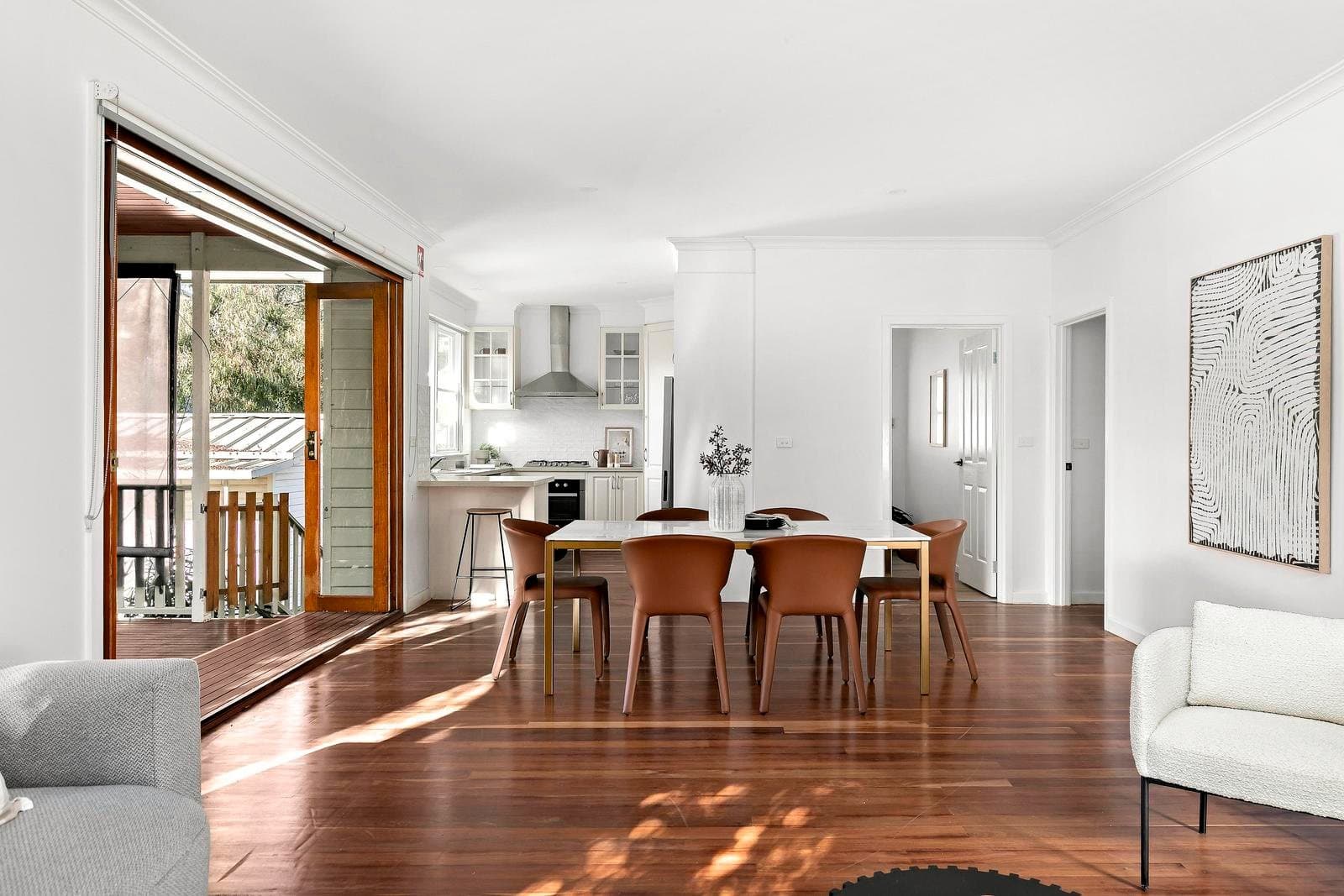 28 Deakin Street, Essendon VIC 3040, Essendon - Thumbnail 3