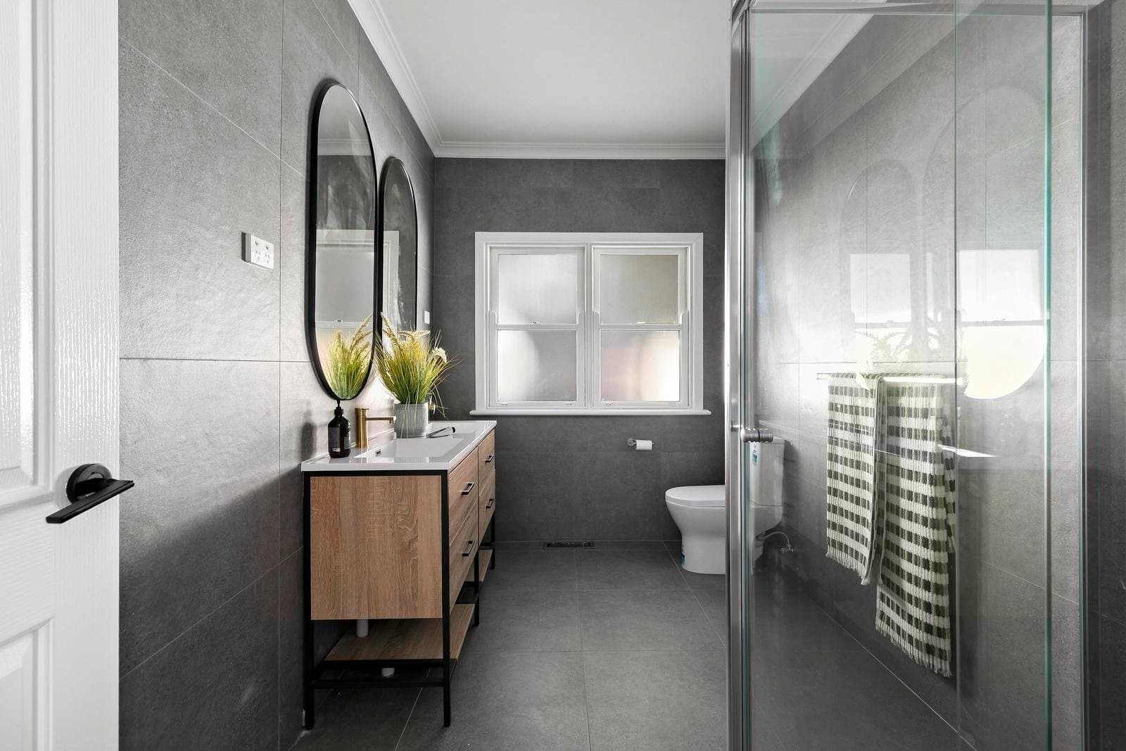 28 Deakin Street, Essendon VIC 3040, Essendon - Thumbnail 7