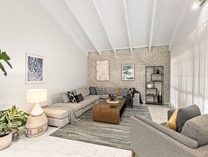58 Truro Crescent, Keilor Lodge - Thumbnail 2