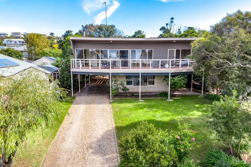 9 Island View Crescent, Encounter Bay - Thumbnail 3