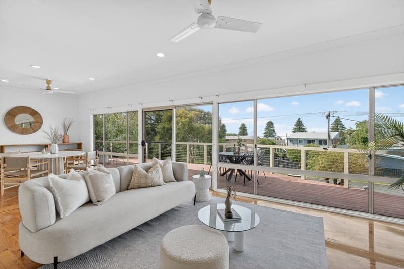 9 Island View Crescent, Encounter Bay - Thumbnail 4