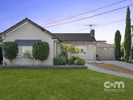 2 Dickinson Street, Hadfield - Thumbnail 2
