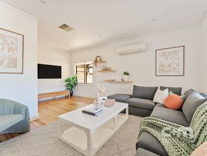 2 Dickinson Street, Hadfield - Thumbnail 7