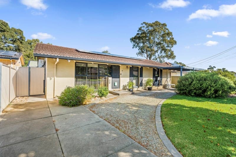 30 Conington Crescent, Morphett Vale - Image 1