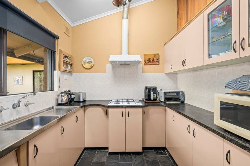 30 Conington Crescent, Morphett Vale - Thumbnail 3