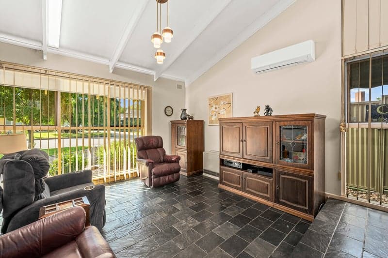 30 Conington Crescent, Morphett Vale - Thumbnail 6