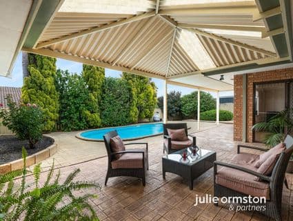 17 Magnolia Mews, Edgewater - Image 1