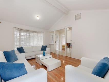 61 Cassinia Crescent, Meadow Heights - Thumbnail 4