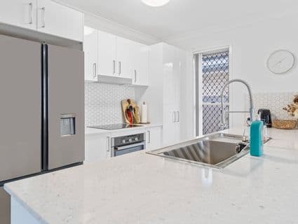 28 Nursery Place, Richlands - Thumbnail 3