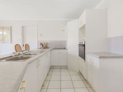 2/2 Alpina Place, Banora Point - Thumbnail 6