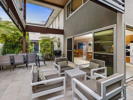 8 Paradis Road, Yaroomba - Thumbnail 2