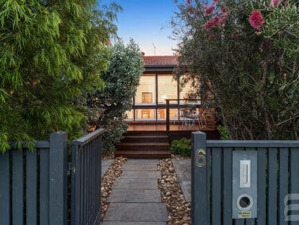 6/4-8 Kenaud Avenue, Mount Eliza - Thumbnail 2