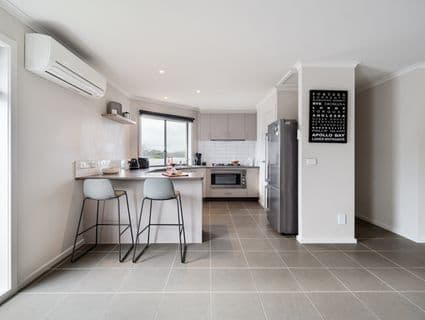 4 Davey Avenue, Dromana - Image 1