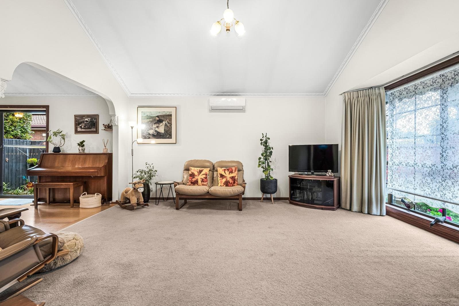 1/16 Fitzgerald Road, Essendon VIC 3040, Essendon - Thumbnail 2