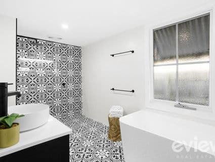 13 Elizabeth Street, Hastings - Image 1